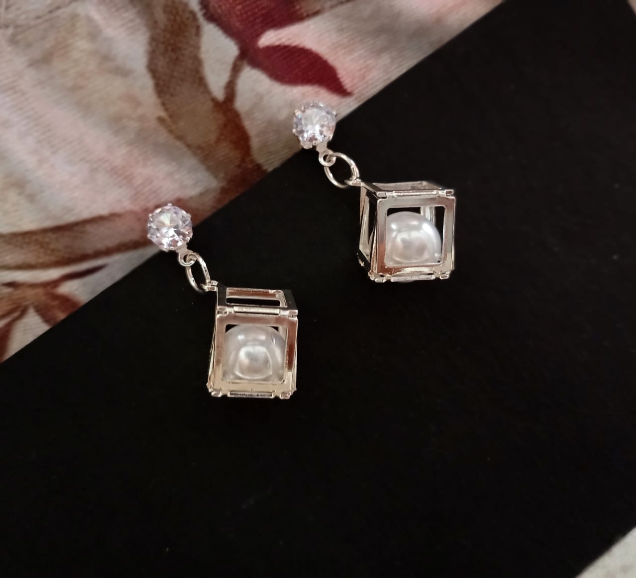 Cubic Pearls Earrings